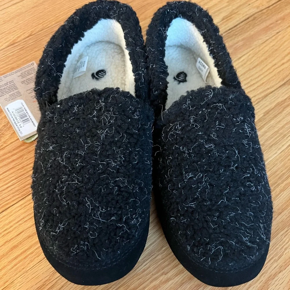 - Acorn shoes slipper